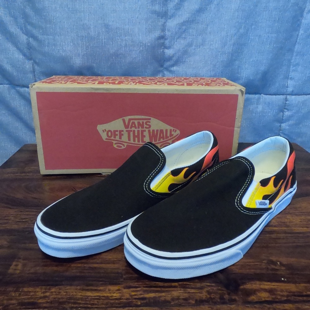 Vans Classic Slip-On (Flame) Black/True White